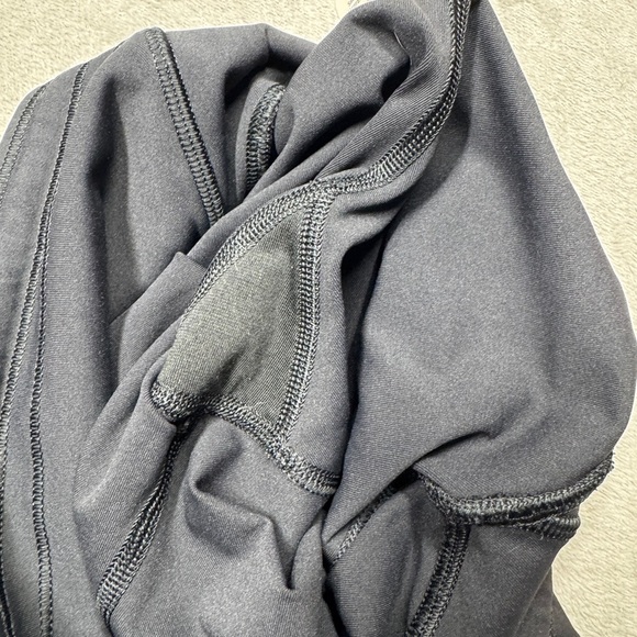 Lululemon Train Times Crop (17") Black Mesh Panels Capri Athletic Leggings 4 - Picture 14 of 16